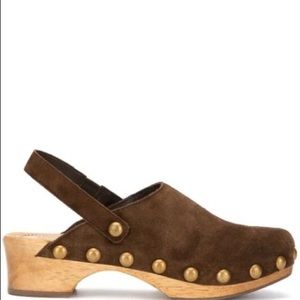 NIB TORYBURCH 50MM BLYTHE STUDDED CLOGS IN ARABICA